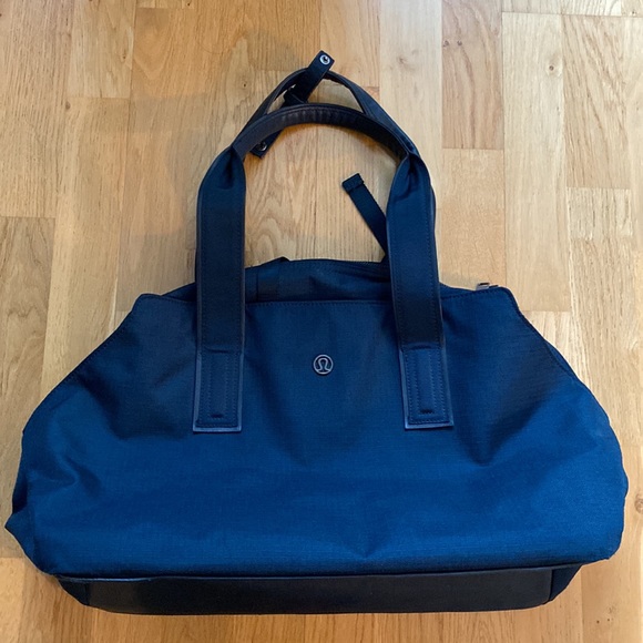 Lululemon Go Getter Bag - Picture 9 of 16